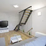 Haus Bernarda 메덜린