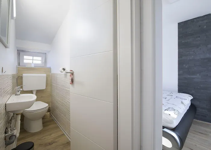 Haus Bernarda 메덜린