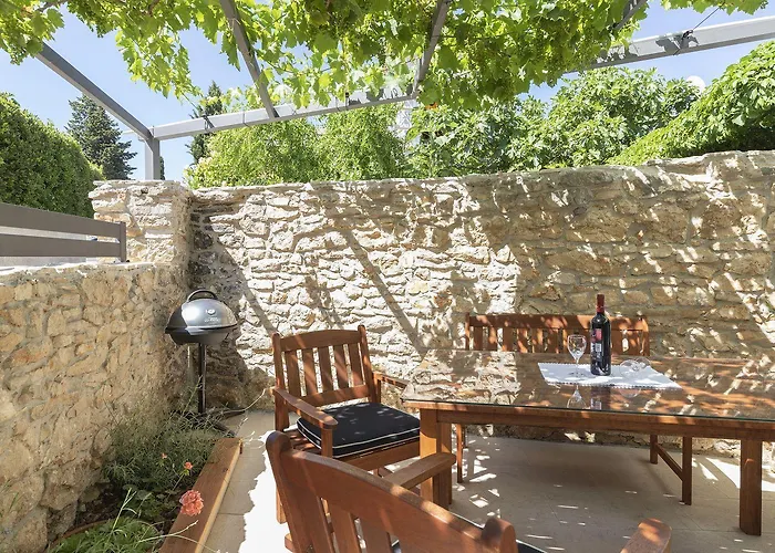 Haus Bernarda 펜션 메덜린