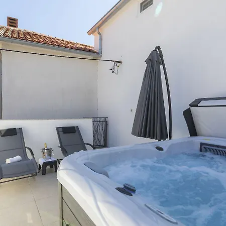 Haus Bernarda بيت للعطل *